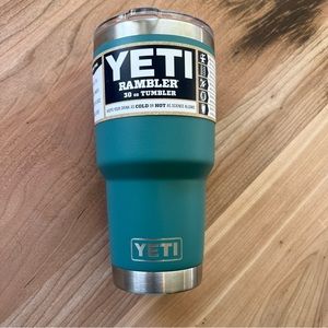 YETI Rambler 30 oz Tumbler w/ Magslider Lid River Green  -  Retired!